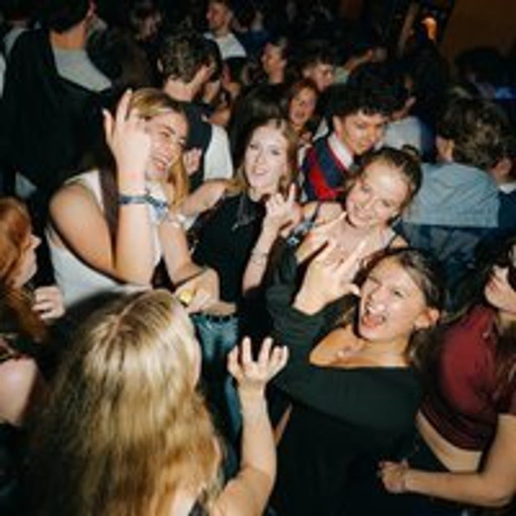 Free Pizza Party @ Daisy's - Triangle Tuesdays, Daisy's, Bristol